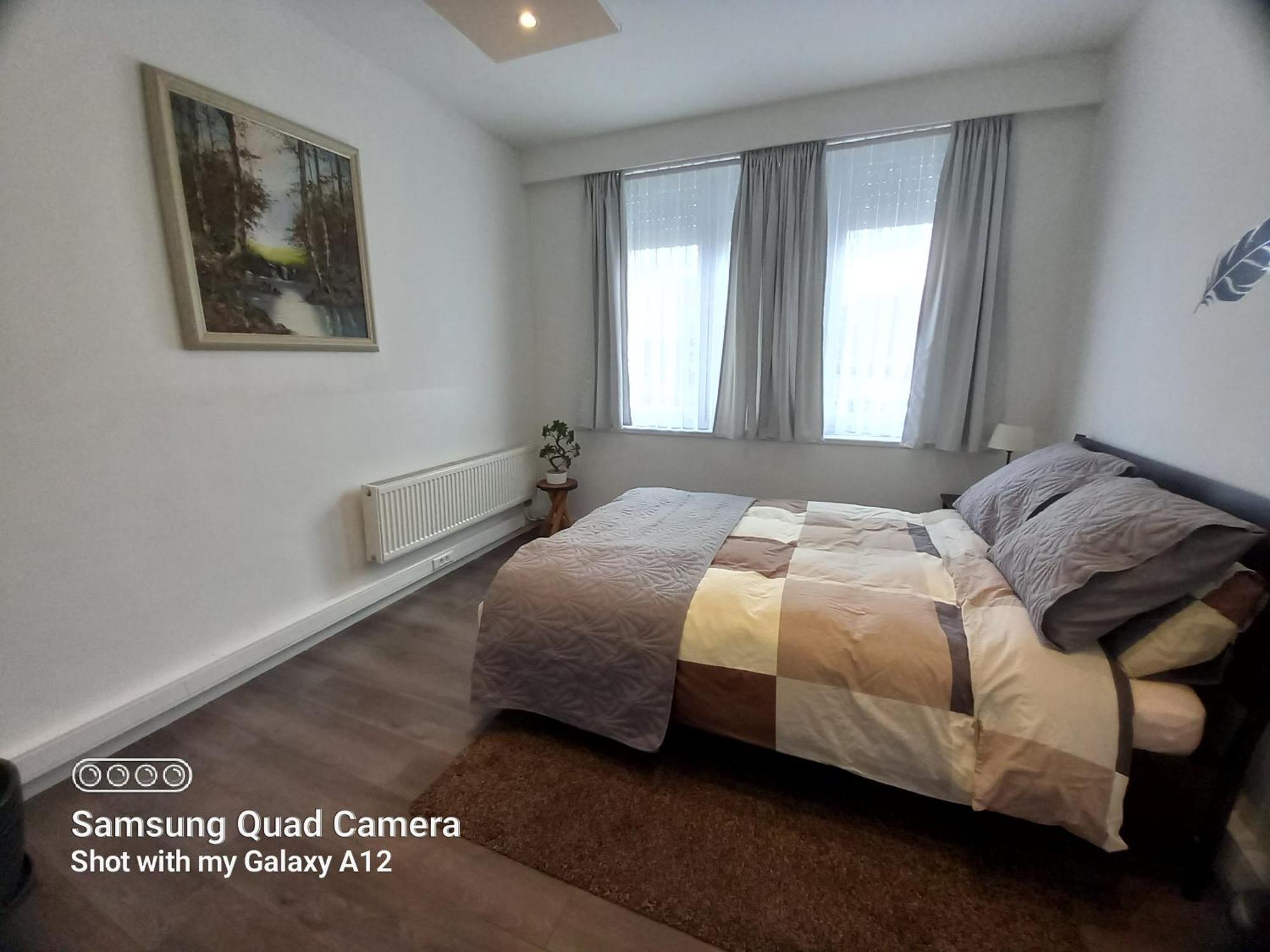Rose Apartment